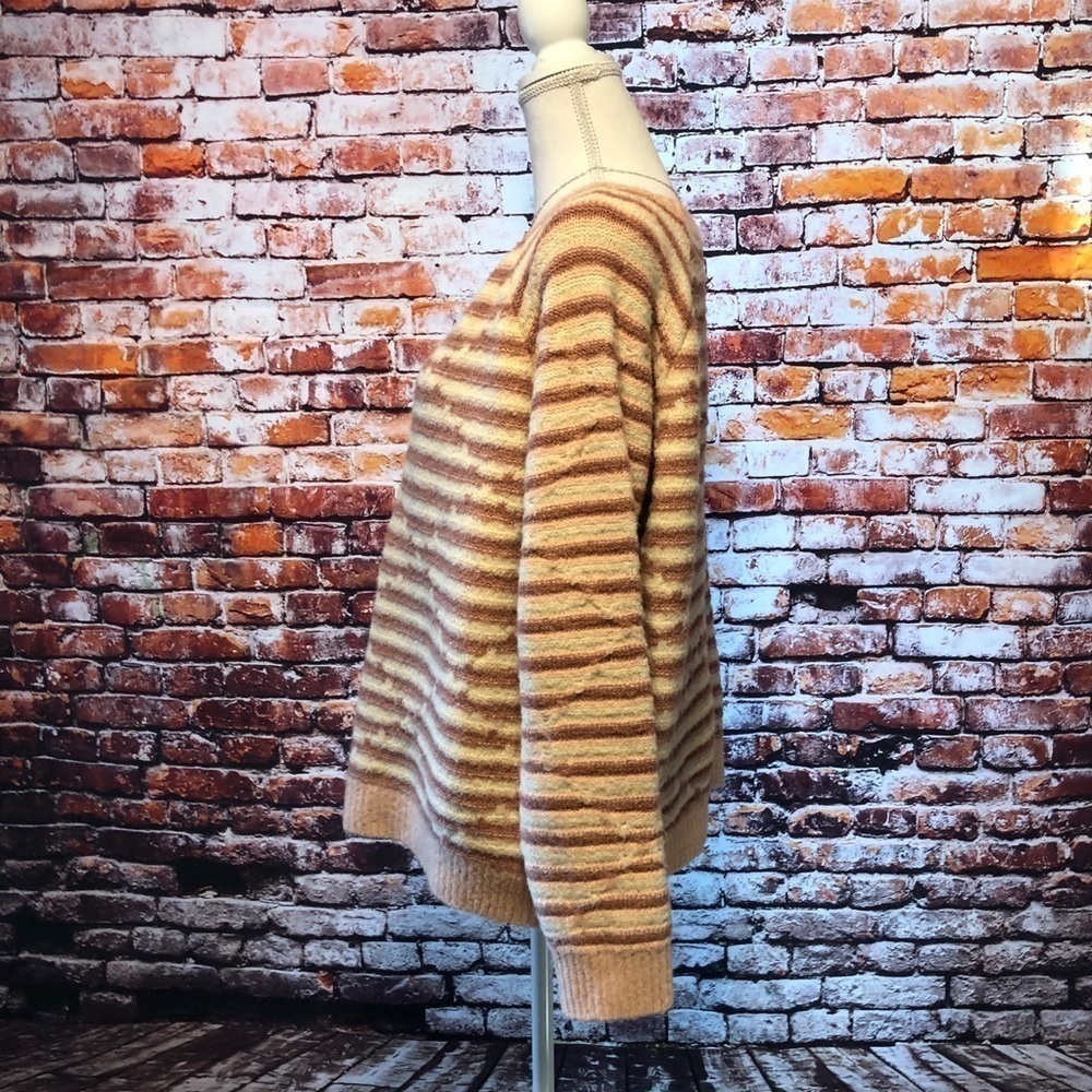 LISTICLE - WOMENS OVERSIZED SWEATER SIZE LARGE - Picture 3 of 10